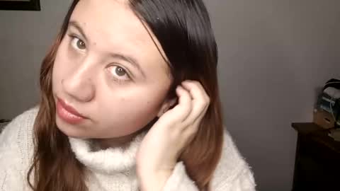 EIMY   MODEL INDEPENDENT online show from 02-24-25, 05:11