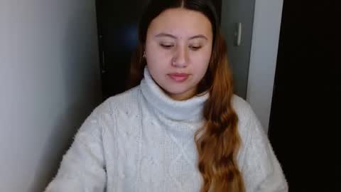 EIMY   MODEL INDEPENDENT online show from 02-25-25, 06:14