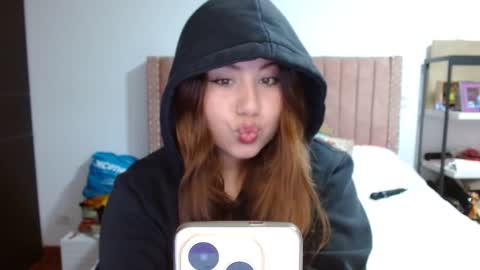 EIMY   MODEL INDEPENDENT online show from 03-06-25, 04:49