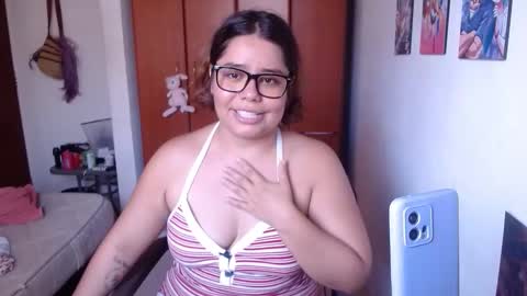 eimy_saenzz online show from 01-17-26, 06:11