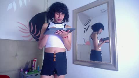 Eimyflorian online show from 01-16-25, 05:55