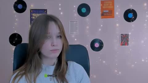 Snapshot of eira_mouse chatting on 02-08-26, 12:30 Sweet Eira online show from 02-08-26, 12:30