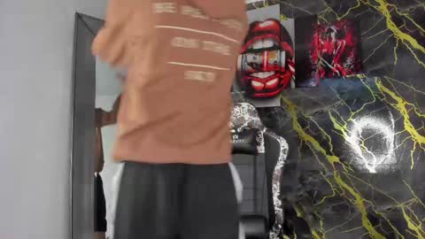 Snapshot of eithan__boy chatting on 02-26-26, 12:04 Eithan online show from 02-26-26, 12:04