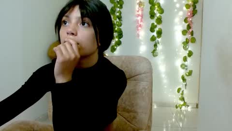 Snapshot of eiviiy1609 chatting on 11-04-25, 01:10 eiviiy1609 online show from 11-04-25, 01:10