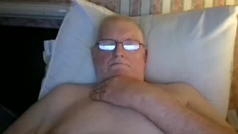 Snapshot of eketman1964 chatting on 10-10-25, 11:48 eketman1964 online show from 10-10-25, 11:48