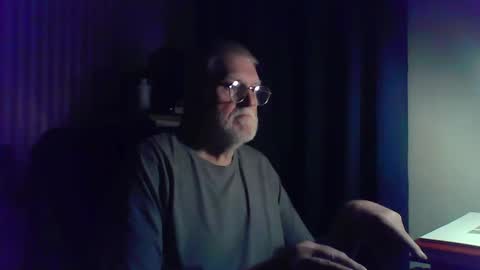 eketman1964 online show from 11-16-25, 01:33