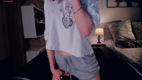 Elis 3 online show from 02-02-25, 08:41