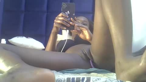 petite online show from 10-14-25, 06:31