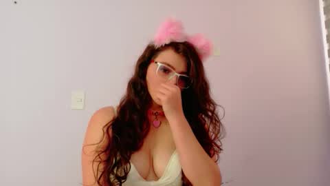 Snapshot of elagance0906 chatting on 10-23-25, 03:22 elagance0906 online show from 10-23-25, 03:22