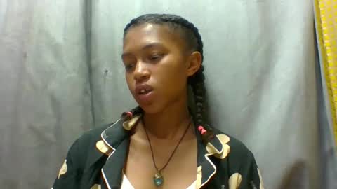 elaliealdy online show from 10-31-25, 06:03