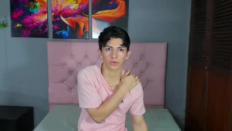 Elan Giralon online show from 12-20-25, 10:39