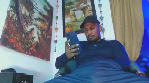 Snapshot of elcaballeroblack chatting on 01-12-26, 01:22 elcaballeroblack online show from 01-12-26, 01:22