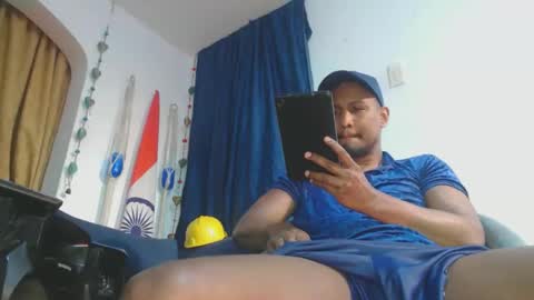 Snapshot of elcaballeroblack chatting on 02-15-26, 02:14 elcaballeroblack online show from 02-15-26, 02:14