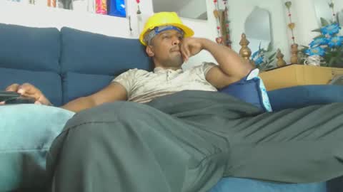 Snapshot of elcaballeroblack chatting on 03-01-26, 05:04 elcaballeroblack online show from 03-01-26, 05:04