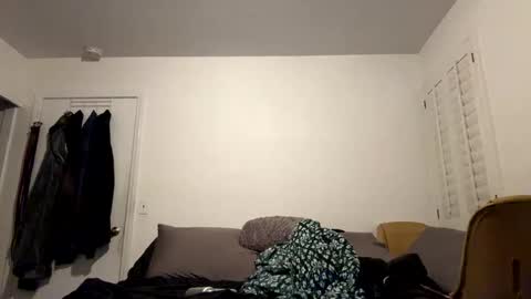 Snapshot of elckdog chatting on 10-04-25, 03:59 elckdog online show from 10-04-25, 03:59