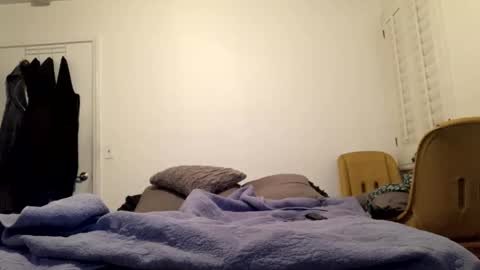 Snapshot of elckdog chatting on 10-27-25, 05:00 elckdog online show from 10-27-25, 05:00