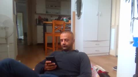 daniel18cmx online show from 03-01-26, 01:51