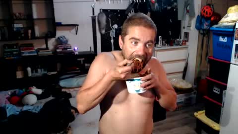 Snapshot of eldritchdaddy chatting on 08-05-26, 06:16 eldritchdaddy online show from 08-05-26, 06:16