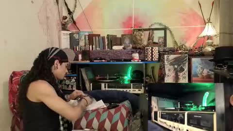 Sir Eleazar online show from 10-22-25, 06:57