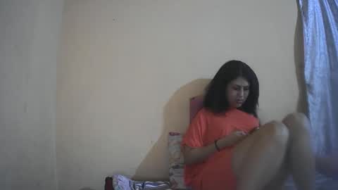 Isabella online show from 10-14-25, 12:17