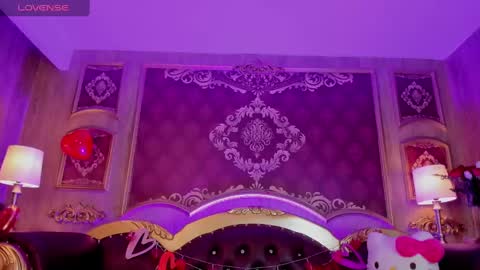      - online show from 02-18-25, 07:52