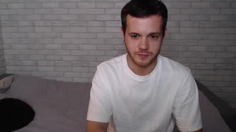 Alex online show from 10-12-25, 04:39