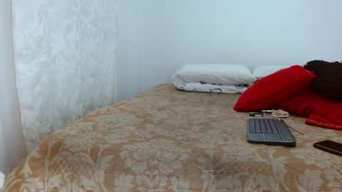 elektra online show from 10-31-25, 04:13