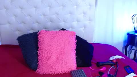 Elena online show from 12-14-24, 01:05