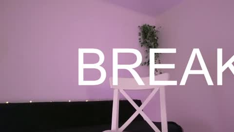 Snapshot of elena_li chatting on 02-09-25, 12:28 elena_li online show from 02-09-25, 12:28