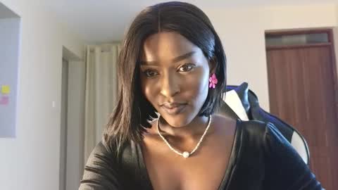 Elena online show from 01-16-25, 04:07