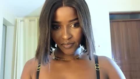 Elena online show from 02-21-25, 06:59