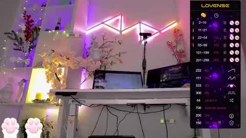 Elena online show from 11-28-25, 10:01