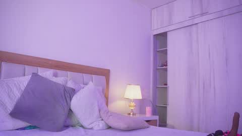 Elena online show from 11-26-25, 07:26