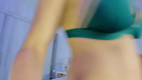 Elena online show from 01-06-26, 08:01