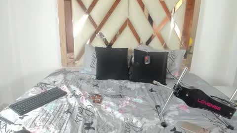 Elena online show from 02-12-26, 06:58