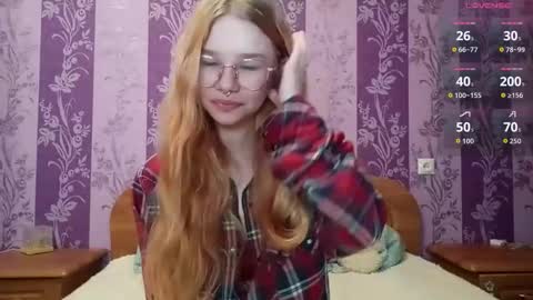 Snapshot of elenacastellani chatting on 02-07-26, 02:37 Mia online show from 02-07-26, 02:37