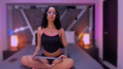 elenacortez online show from 12-15-25, 12:59