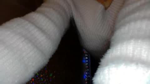 Snapshot of elenaza chatting on 10-18-25, 06:30 elenaza online show from 10-18-25, 06:30