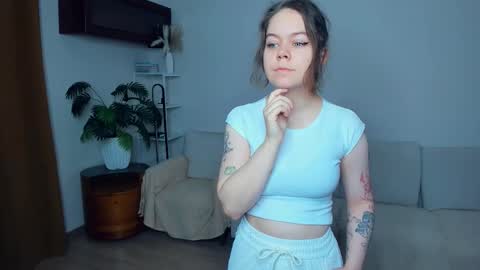 Margo online show from 10-22-25, 06:57