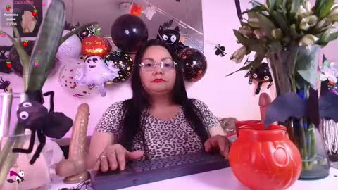 elenna_boobs_ online show from 10-26-25, 06:08