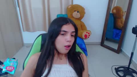 agnes online show from 02-21-25, 10:37