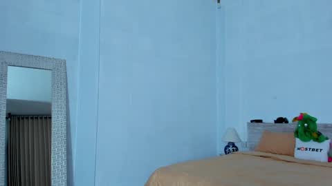 Eleonora online show from 01-12-25, 11:50