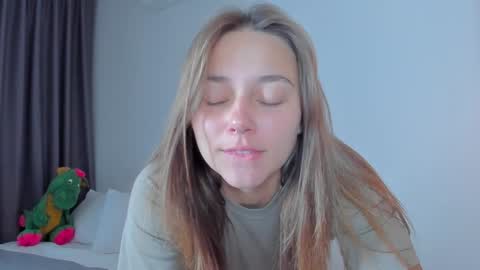 Eleonora online show from 02-04-25, 08:35