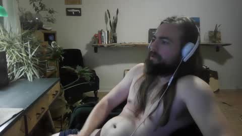 Snapshot of elephantfox chatting on 01-11-25, 08:00 fox online show from 01-11-25, 08:00