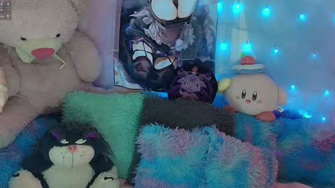 Snapshot of elfen_miu chatting on 10-28-25, 09:02 miu  online show from 10-28-25, 09:02