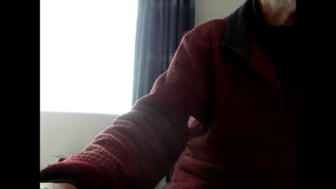 elfyonee online show from 02-01-25, 10:26