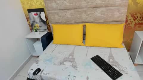 Snapshot of elianacollins chatting on 11-26-25, 02:34 Eliana online show from 11-26-25, 02:34