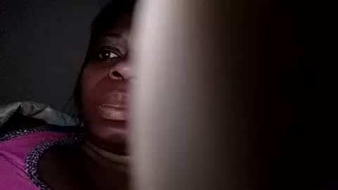 elianis598477 online show from 12-21-25, 11:28