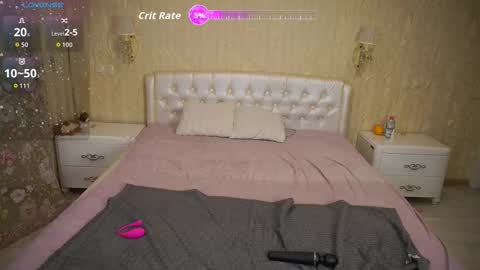 Luna online show from 10-31-25, 03:46