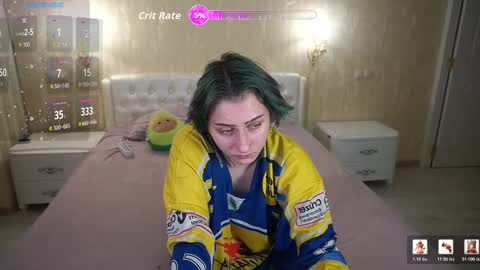 Snapshot of eliarose chatting on 12-22-25, 01:52 Luna online show from 12-22-25, 01:52